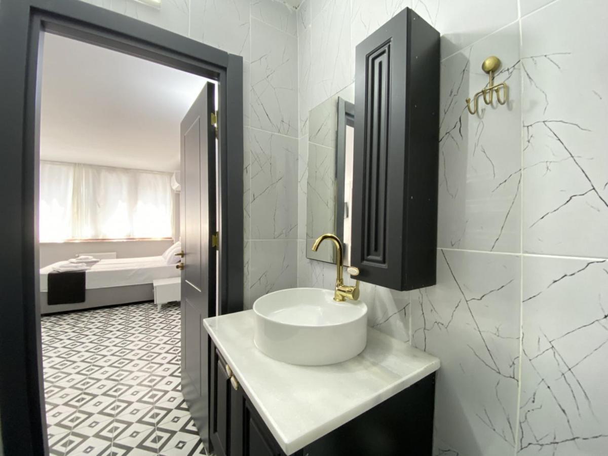 דירות איסטמבול Pleasant Studio Flat In Kabatas Beyoglu מראה חיצוני תמונה